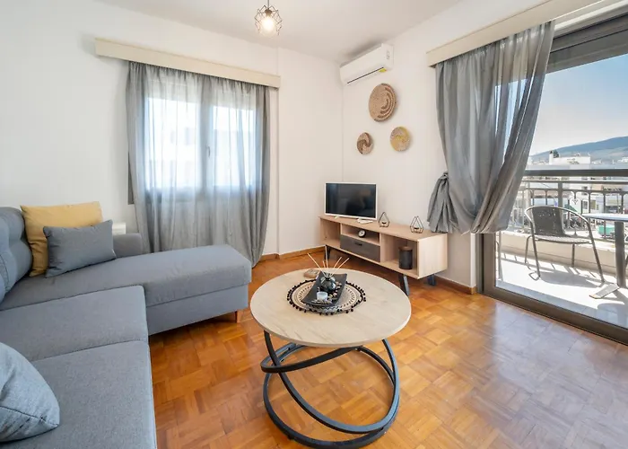 Calm House * Platánion