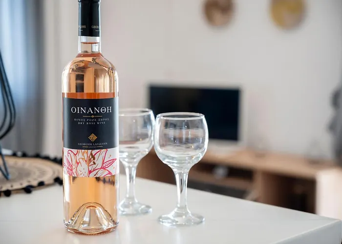 Calm House Platánion