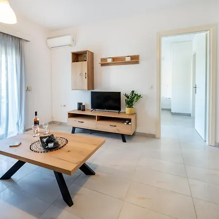 公寓 Calm House Platánion