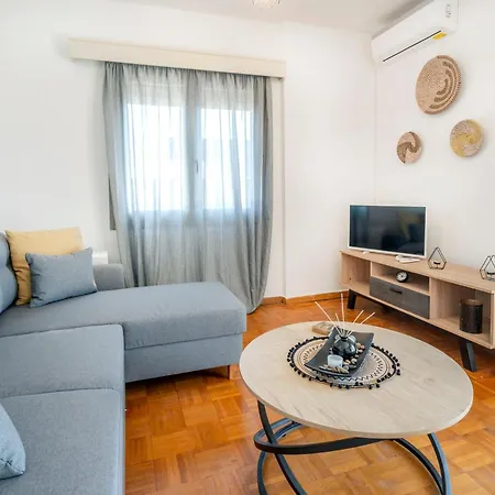 公寓 Calm House Platánion