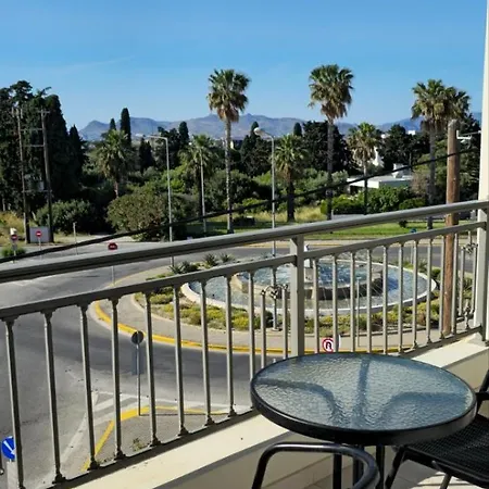 Calm House 公寓 Platánion