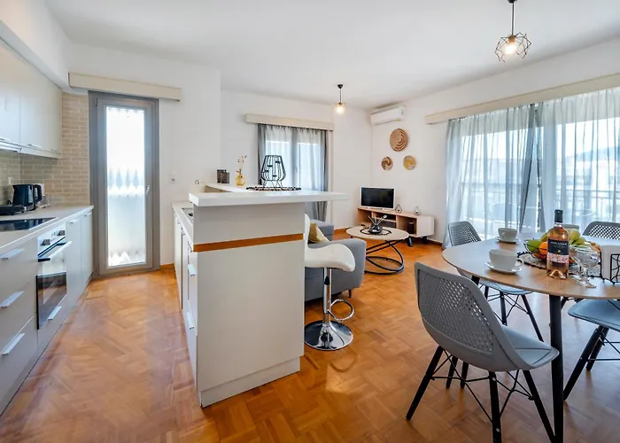 Calm House شقة Platánion