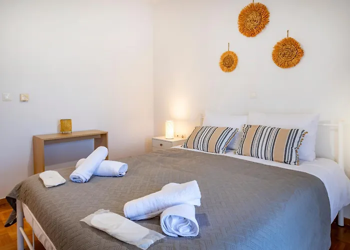 Calm House شقة Platánion