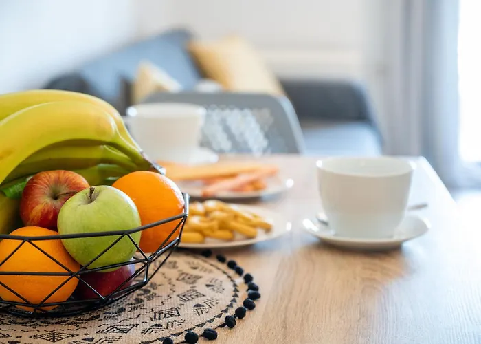 Calm House Platánion