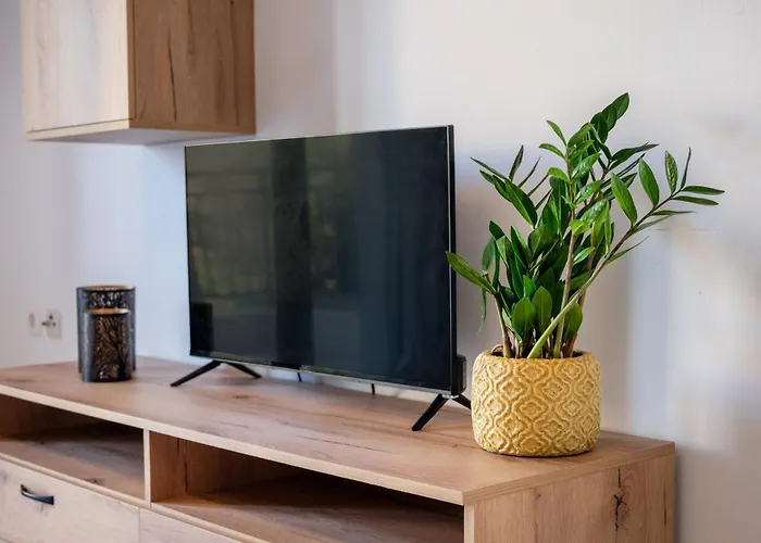 Calm House Platánion